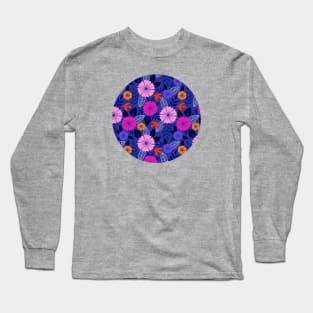 Scandinavian flowers and birds Long Sleeve T-Shirt